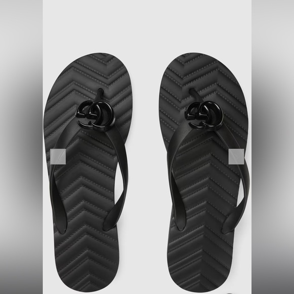 Gucci Shoes - GUCCI Women's chevron thong sandal